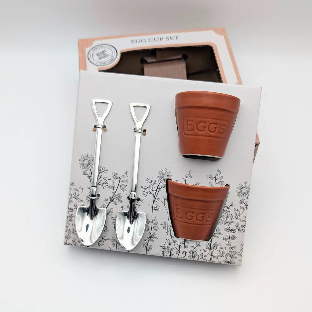 Novelty gardening egg cup set in gift box